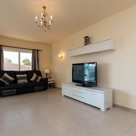 Casa vacanze Susi Mit Privatem Pool By Interhome